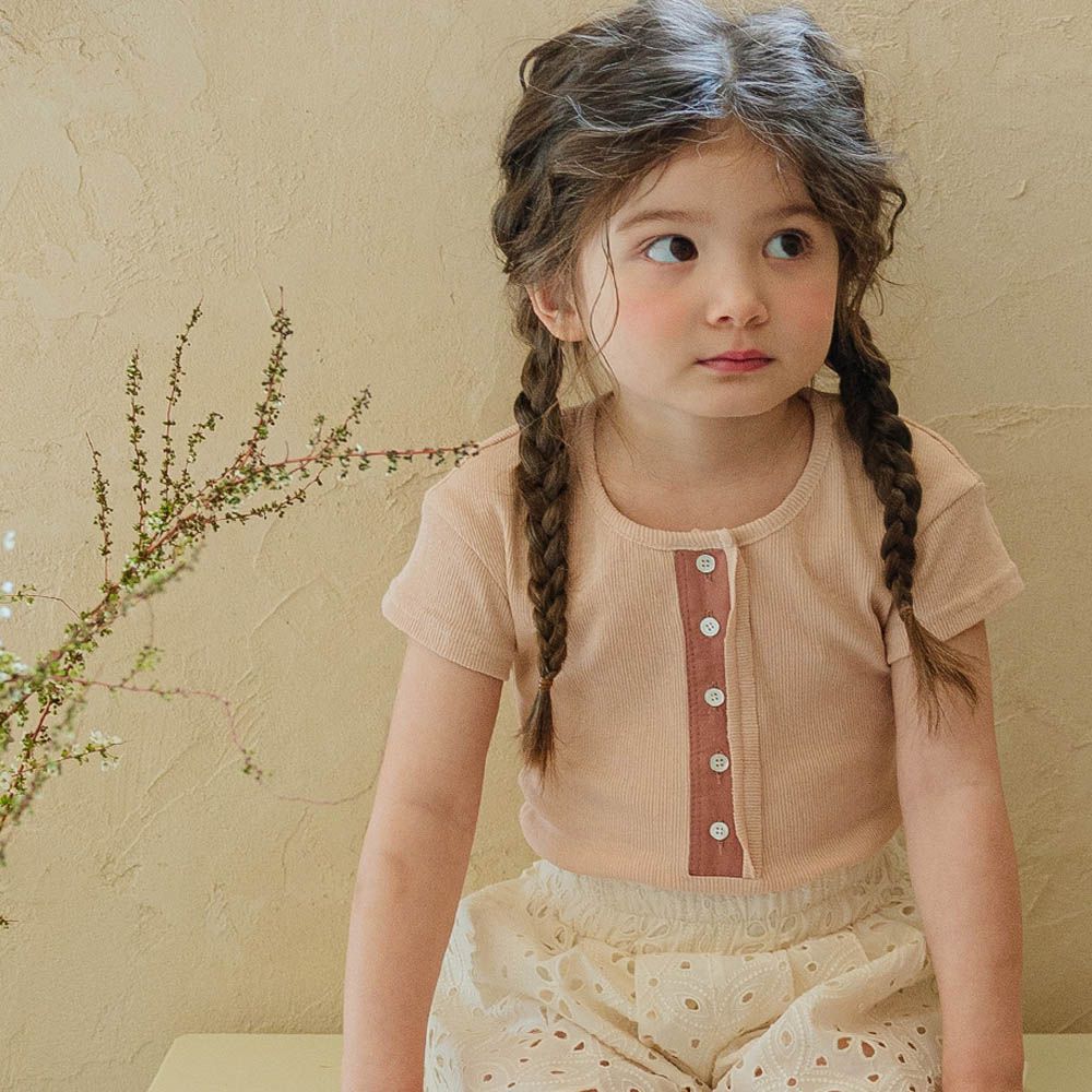 簡約鈕釦羅紋短袖上衣-淡粉橘