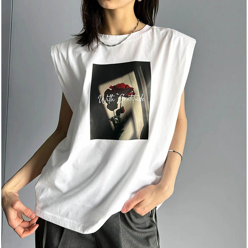 華麗花朵俐落感法式袖上衣-白