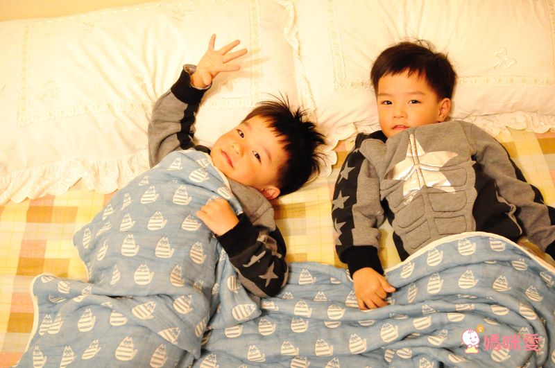 日本 Fuwara - 日本製三河木棉六重紗蓋毯-彩色蘑菇 (70x100cm)