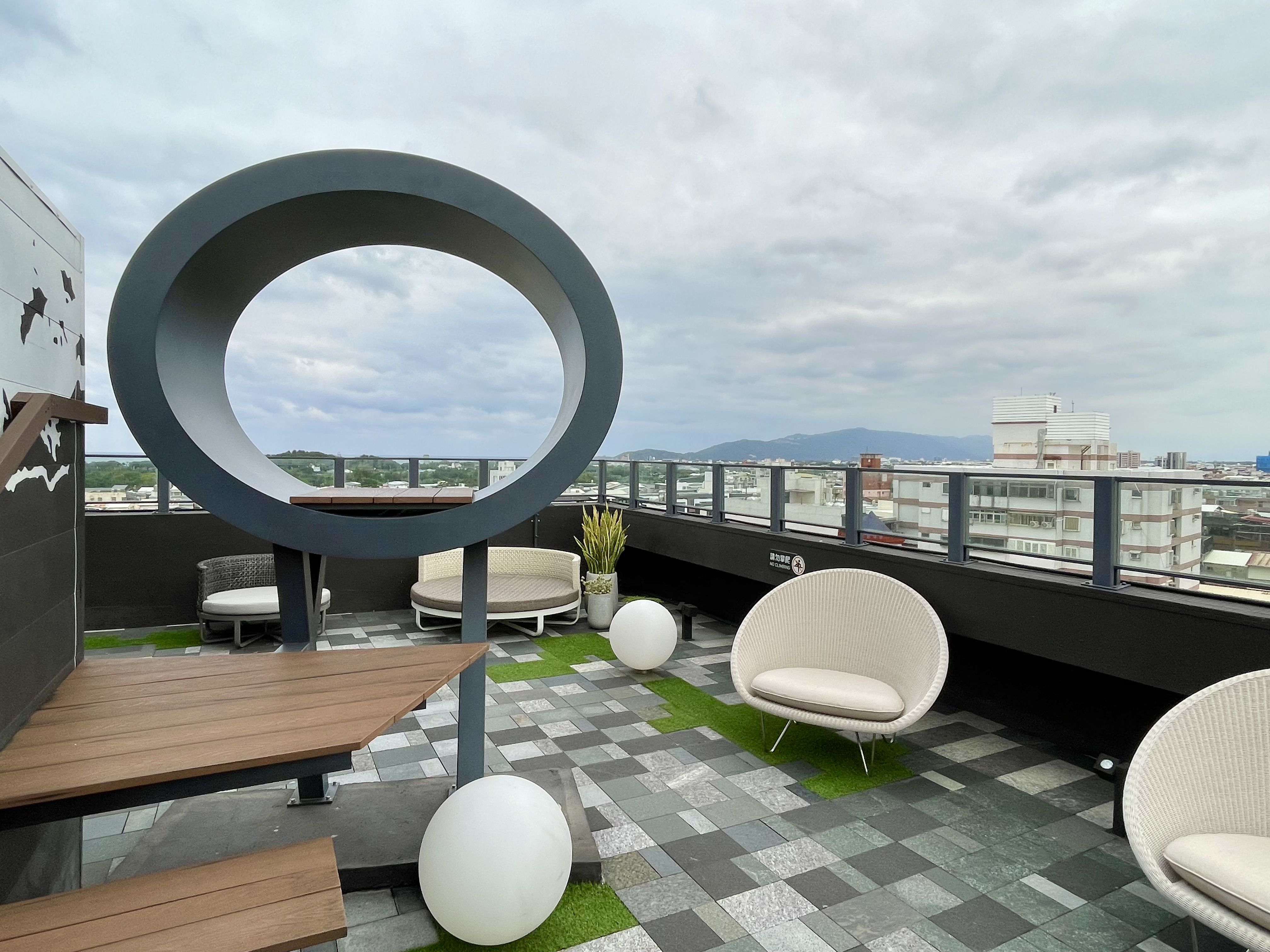 花蓮【悅樂旅店】3折起★再送樂園門票！