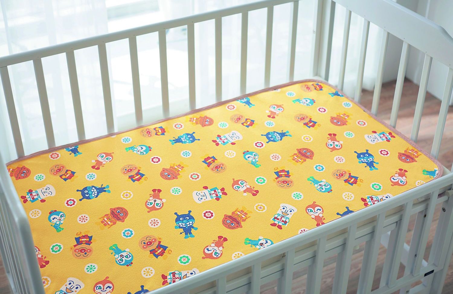 日本代購 - 麵包超人防水墊-暖黃