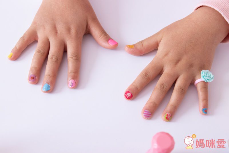 韓國 Pink Princess - 裝飾用指甲貼-彩虹日子