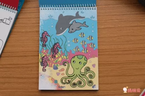 小小孩塗鴉啟蒙【英國GALT】水畫本，沾水塗色不怕亂畫！