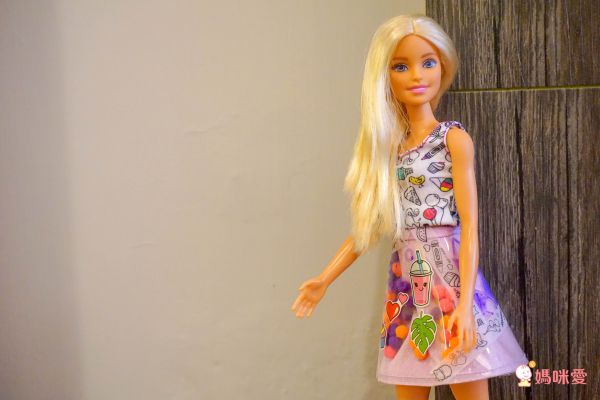 新年降價～再送滿額贈【雀兒喜 Barbie 芭比娃娃】☞ 滿 $299 送雀兒喜貼紙本