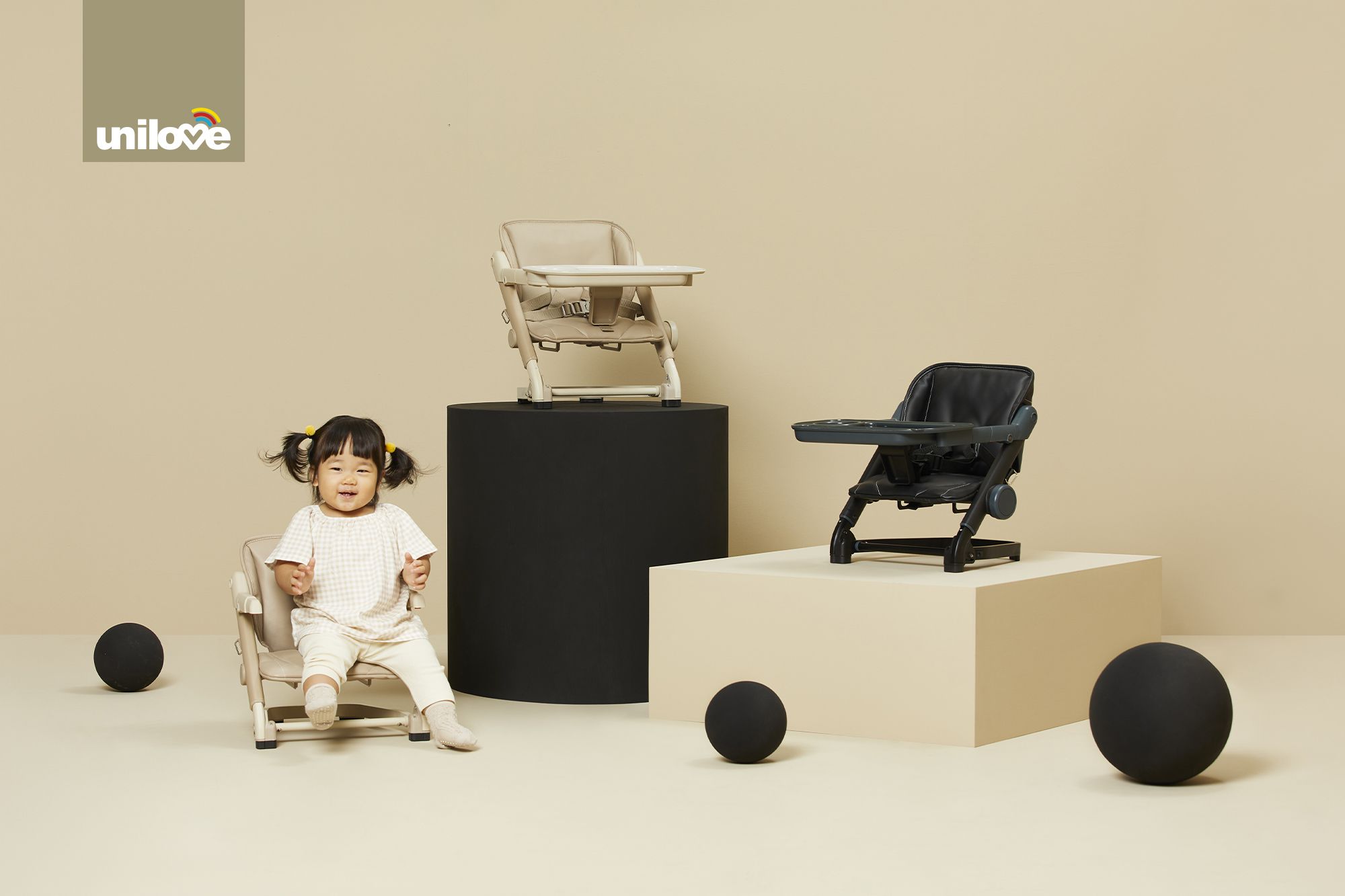 英國 Unilove - Feed Me攜帶式寶寶椅墊-黑糖珍珠黑