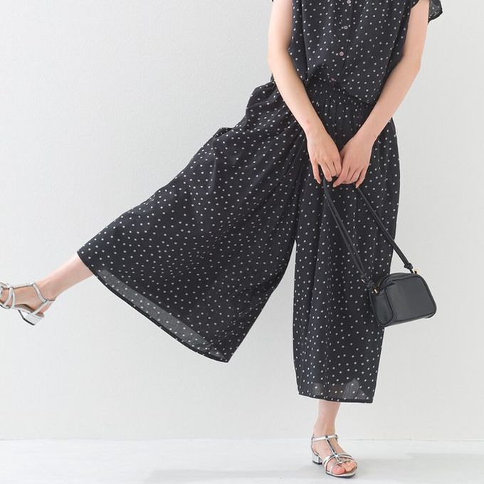 日本 OMNES - 100%印度棉 飄逸巴里紗超寬褲-點點-黑