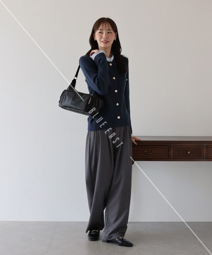 日本 BLUE EAST - 甜心假二件荷葉領金扣開襟衫-深咖啡 (M)