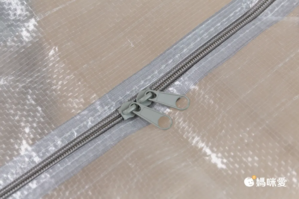 日本代購 - [日本主婦推薦] 半透明多功能衣物收納袋(可肩背/手提) 3入組-淺灰 (L(47x20x36cm))