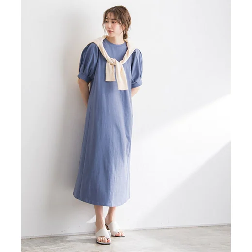 日本 BELLUNA - 澎澎袖五分袖長洋裝-藍