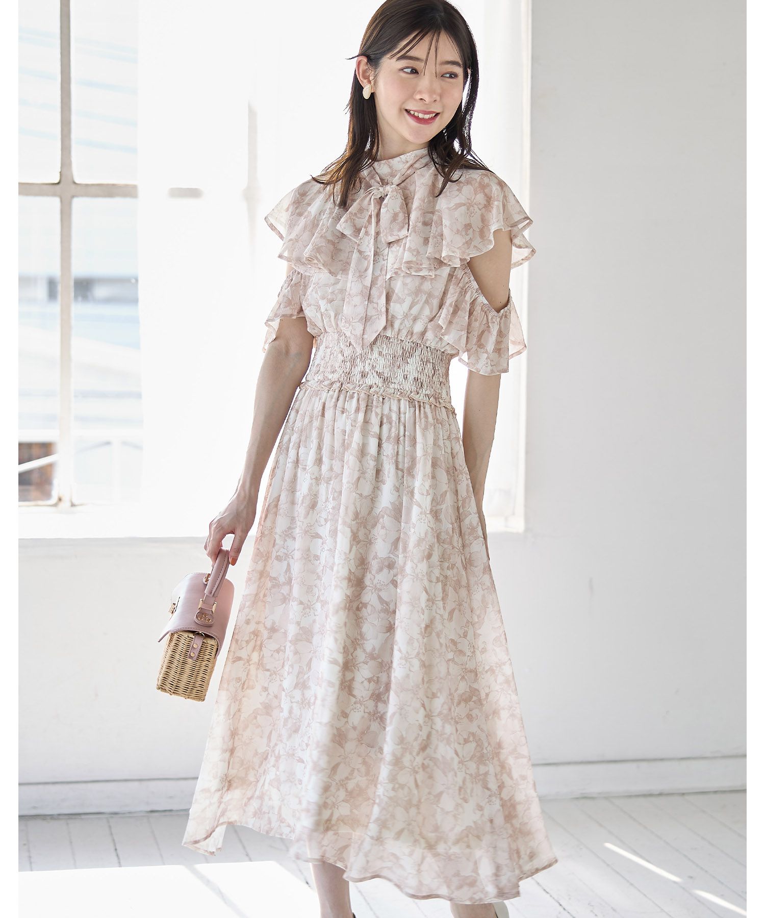 日本 tocco-closet - 浪漫時光碎花雪紡洋裝-寶貝藍