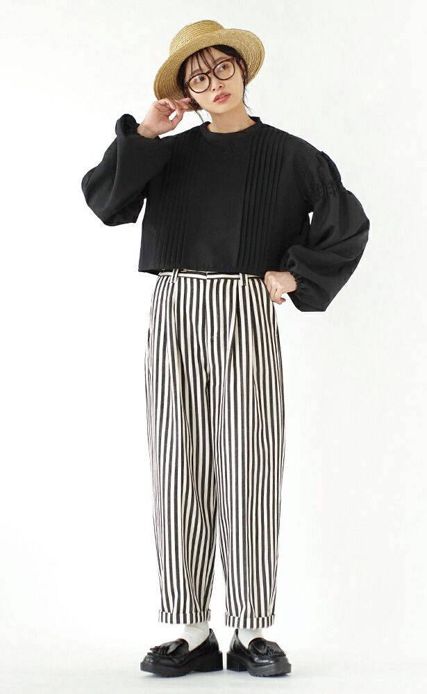 日本 zootie - 短版立領百褶泡泡袖上衣-經典黑