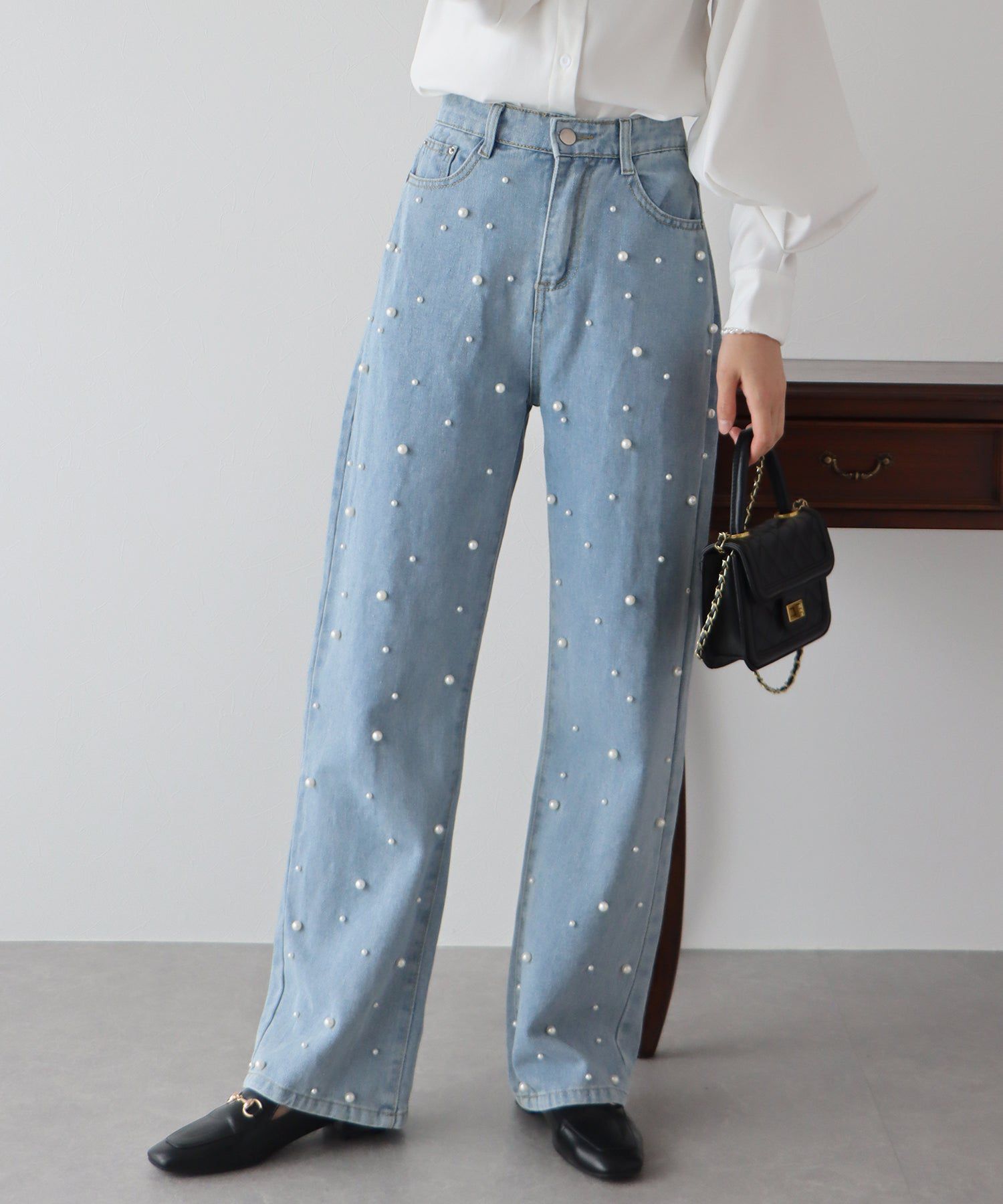 日本 BLUE EAST - 熱銷款 時尚珍珠點綴牛仔褲-B款-靛藍