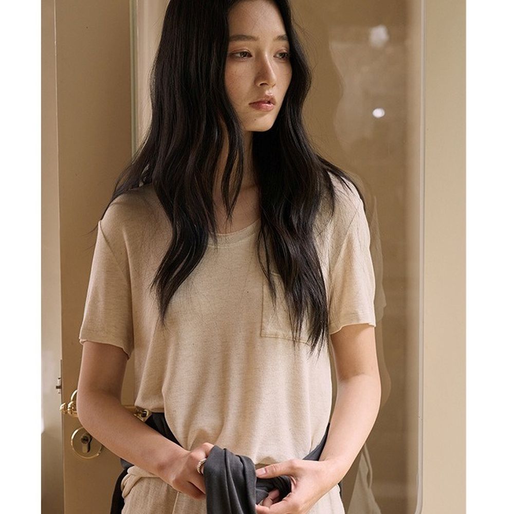 雲感天絲混亞麻口袋U領短袖上衣-燕麥米