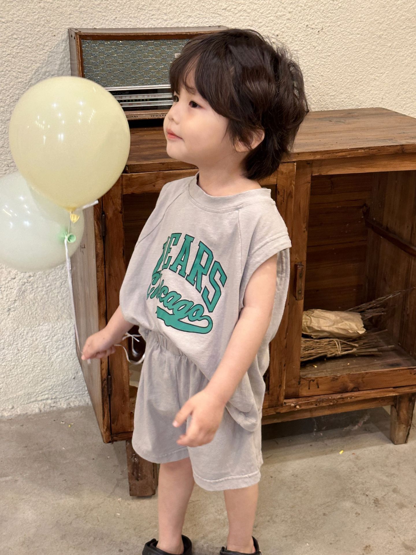 純棉圓領休閒無袖套裝-草寫英文字-灰色