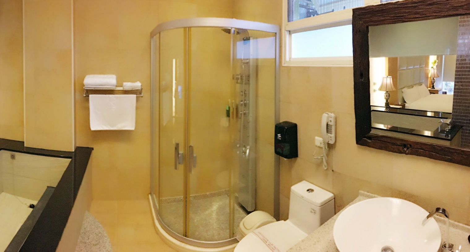 宜蘭水岸森林 - 『媽咪愛特談』平日綠光森林雙人房一泊一食住宿券-優惠效期一年