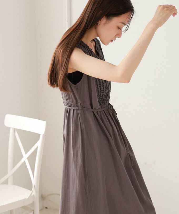 日本 Bab - 100%印度棉刺繡腰綁帶無袖洋裝-炭灰