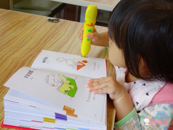 有故事情節的兒童字典點讀組-寶寶的第一本圖畫字典(含點讀筆)