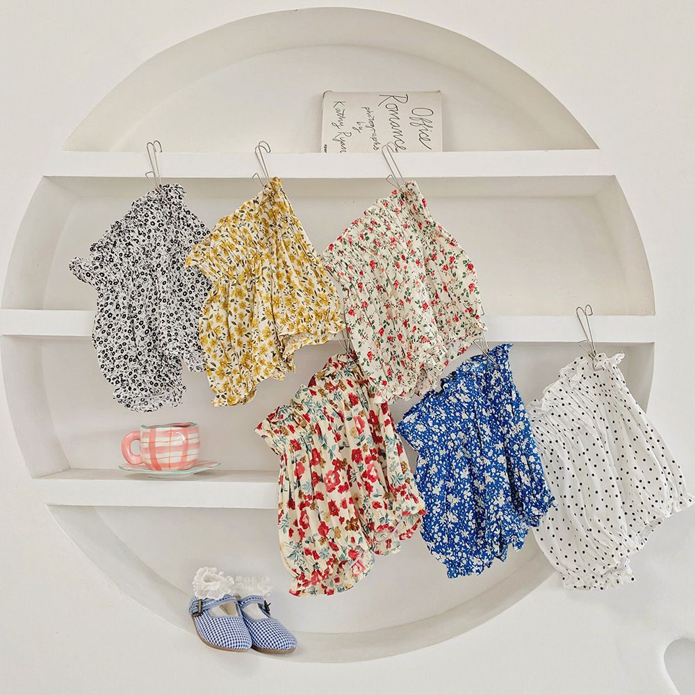 腰鬆緊休閒碎花燈籠短褲-小碎花-黑+白