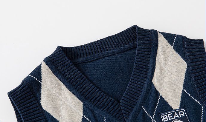 WELLKIDS - 學院風V領針織背心-熊熊-杏色