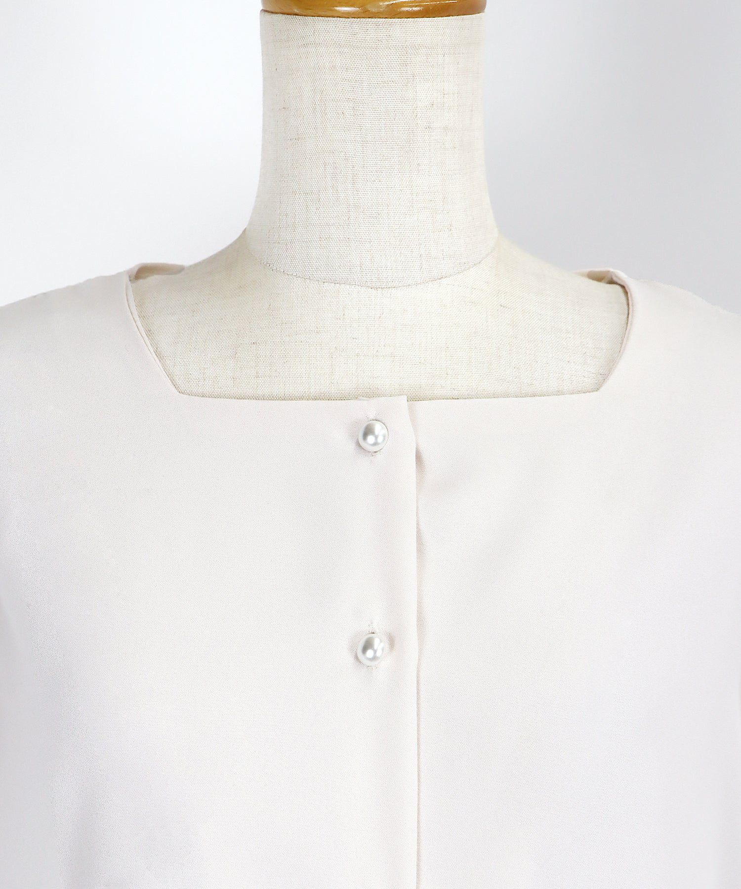 日本 BLUE EAST - 方領珍珠釦長袖襯衫-水藍