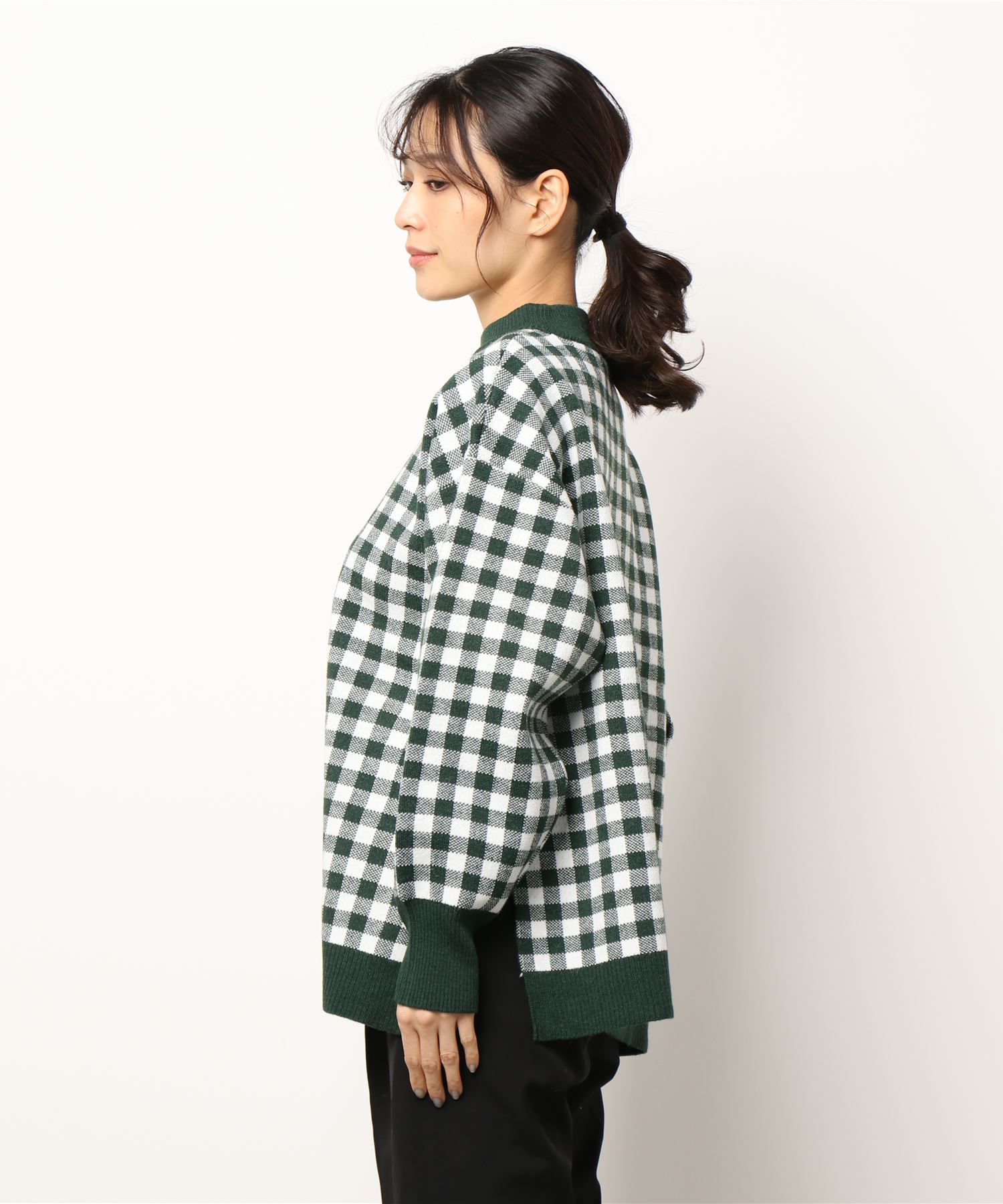 日本 Riche Glamour - 撞色格紋前短後長立領毛衣-杏