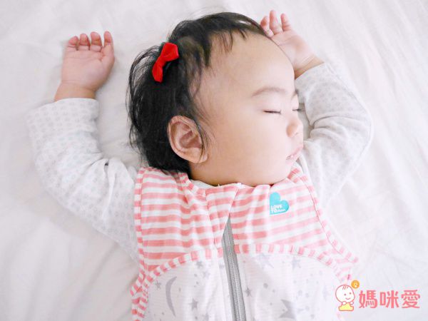 澳洲 Love to dream - SWADDLE UP 蝶型包巾-第二階段-可拆袖輕薄款連身睡衣-粉 (L [8.5-11kg])