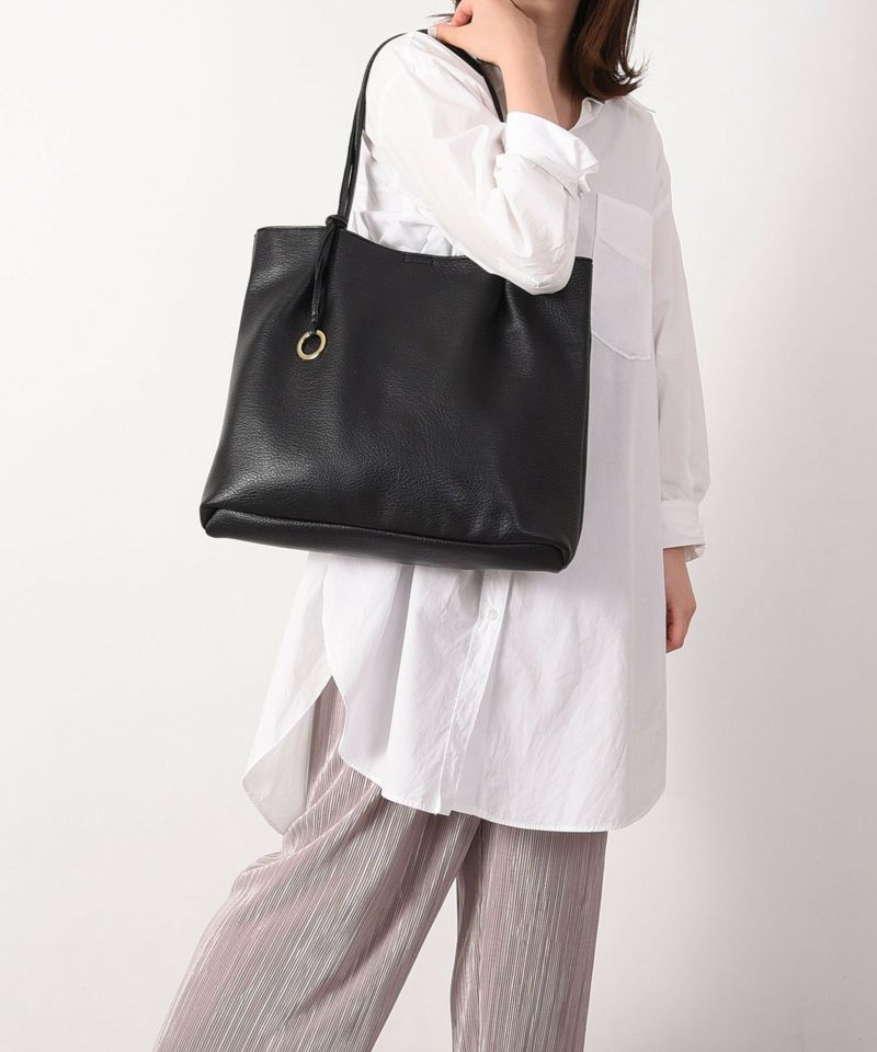 日本 COOCO - 簡約抓皺大容量肩背包-水藍 (37x33.5x10cm)