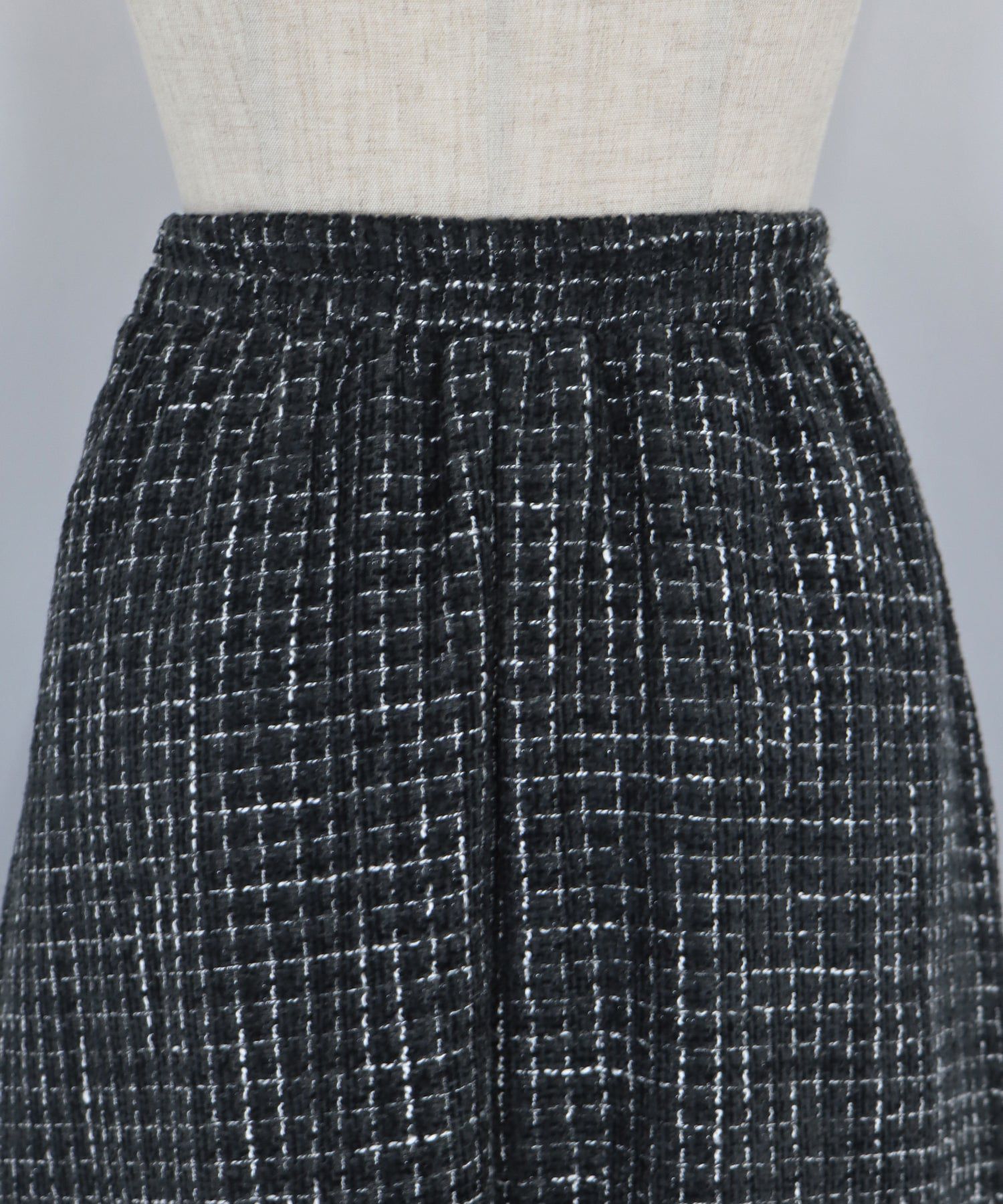 日本 BLUE EAST - 氣質千鳥格紋修身長裙-灰黑