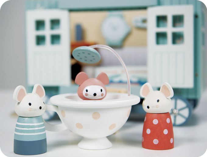 美國 Tender Leaf - 奇妙遊牧旅車