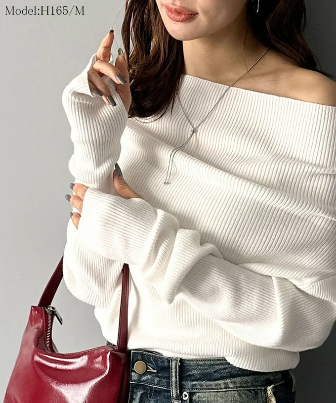 日本 Classical Elf - 華麗一字領羅紋長袖上衣(指孔設計)-卡其