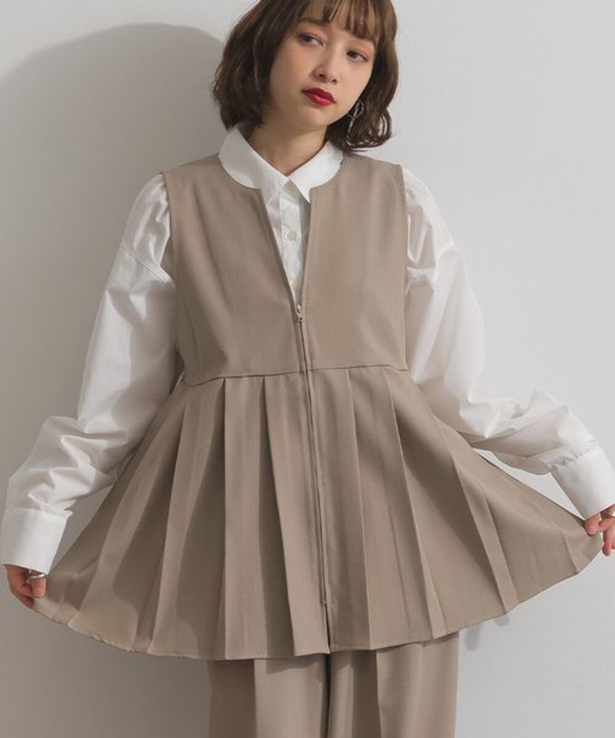 日本 ELENCARE DUE - 正式感斜紋布優雅百褶背心-海軍藍