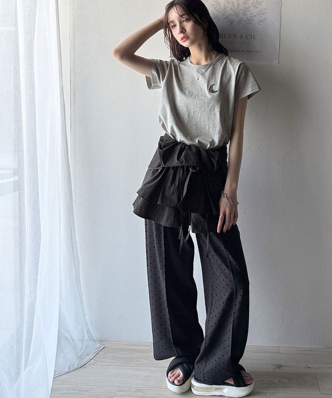 日本 Classical Elf - 俏麗荷葉細肩帶+月亮短袖T恤(2件組)-灰