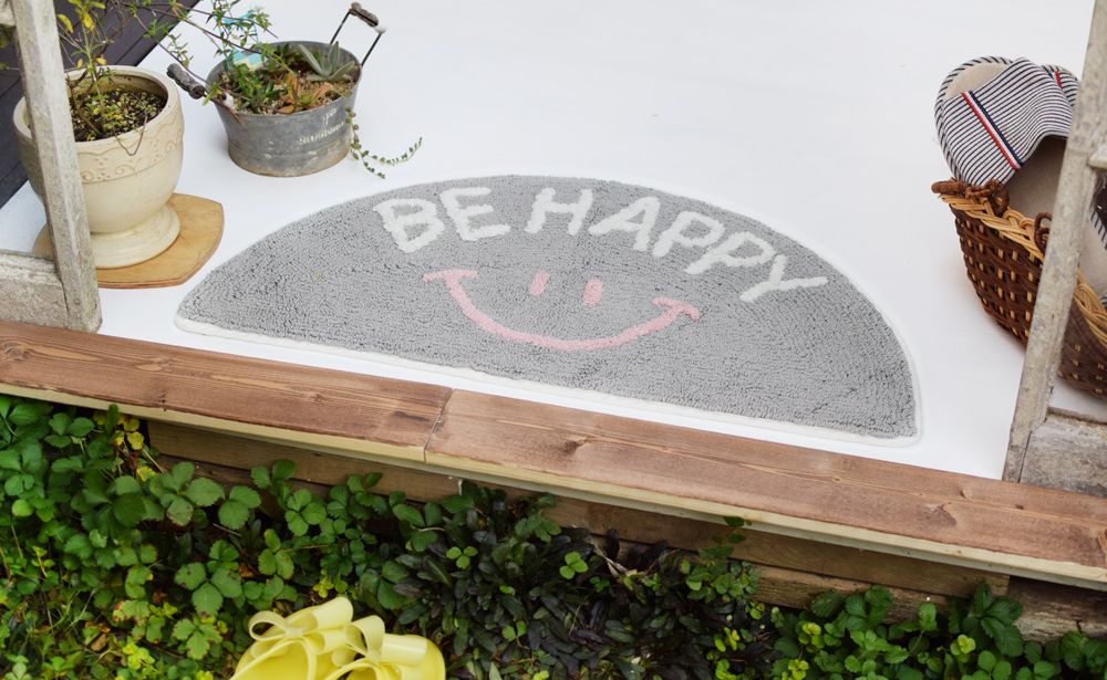 日本 TOMO - 半圓臉可愛地墊-LUCKY DAY-灰 (約35x75cm)