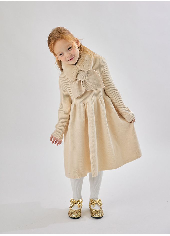 韓國 OZKIZ - (附圍巾)針織連身拼接洋裝-淺卡其