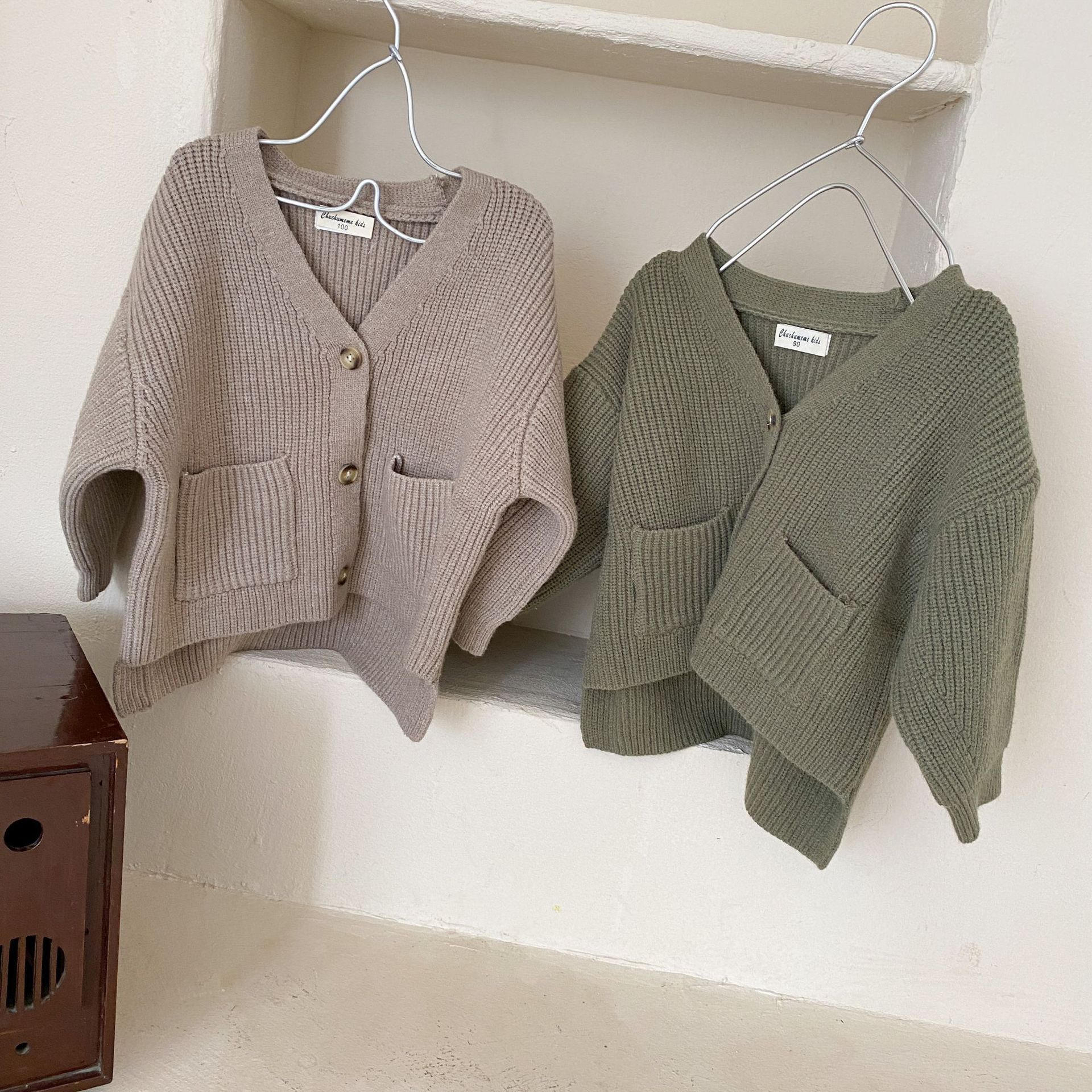 好搭配V領針織外套-摩卡咖色