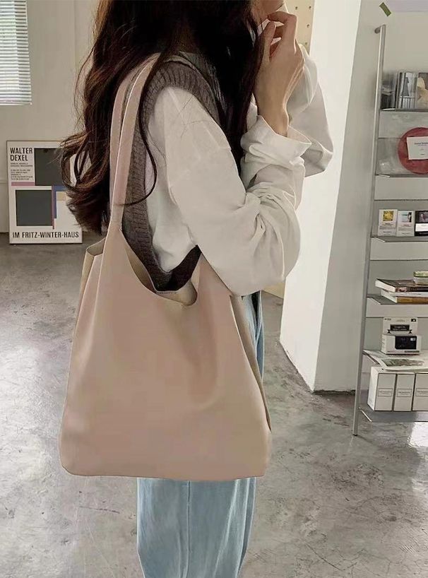 日本 GRL - 軟皮質感肩背包-黑 (F)