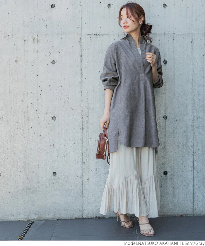 日本 COCA - 質感翻領排扣中長版襯衫-深灰