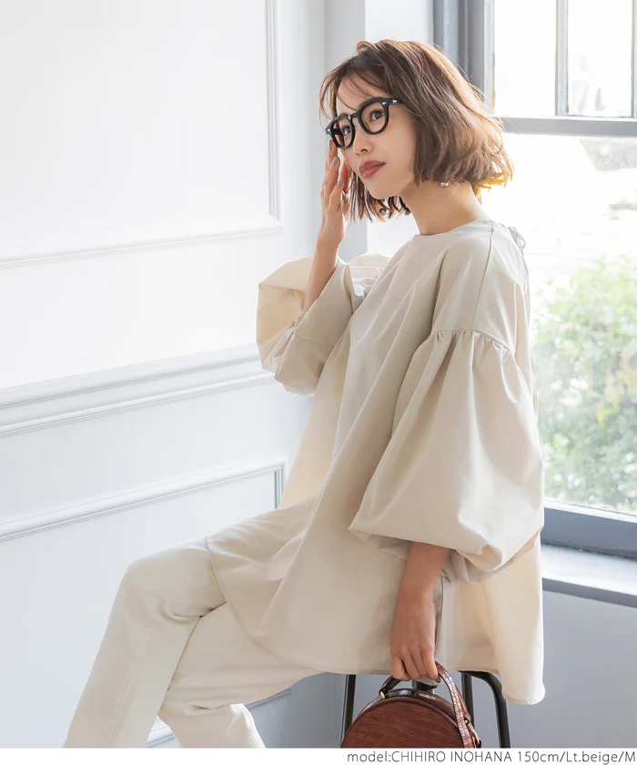 日本 COCA - 經典浪漫圓領澎澎袖上衣-米白