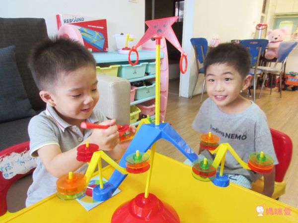 Mattel - 小心翼翼