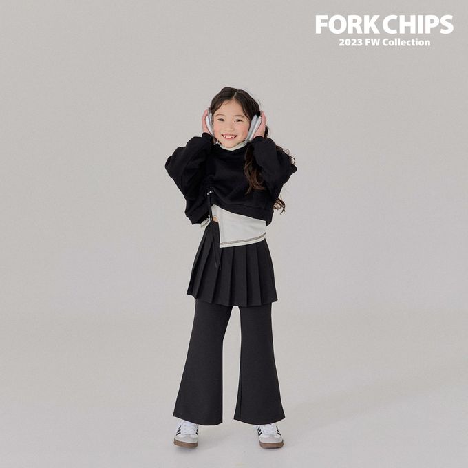 韓國 FORK CHIPS - 鬆緊腰裝飾百褶裙微喇叭長褲-黑