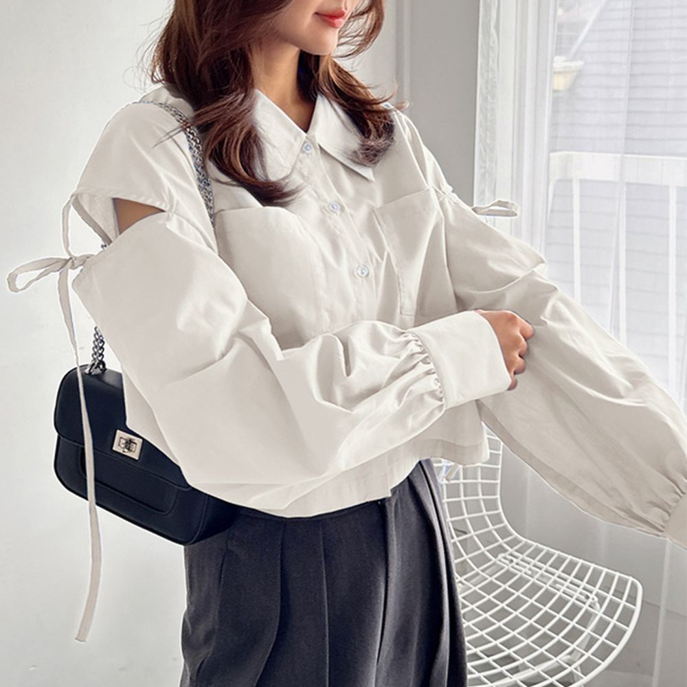 露肩開衩個性綁帶短版襯衫-白 (F)