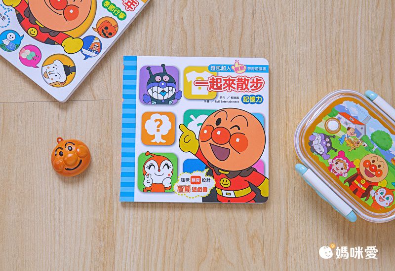日本麵包超人 - 麵包超人翻翻智育遊戲書組合(5書)-顏色+數數+搭交通工具+一起來散步+精彩的一年