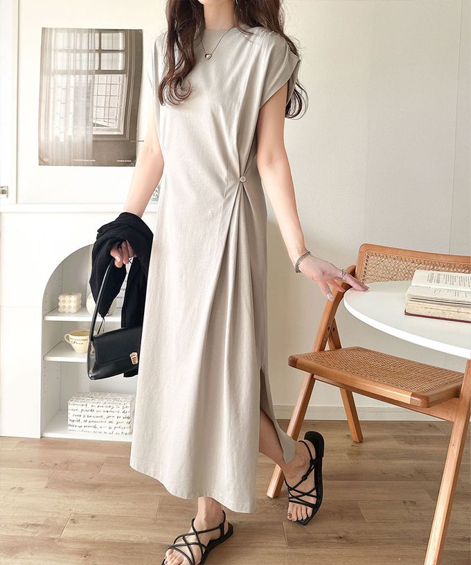 日本 Classical Elf - 顯瘦摺線設計感短袖開叉洋裝-淺灰