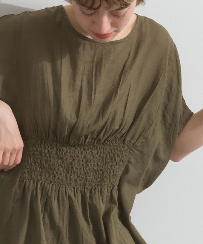 日本 Lupilien - 印度棉 人字紋清爽飄逸瘦腰短袖上衣-黑