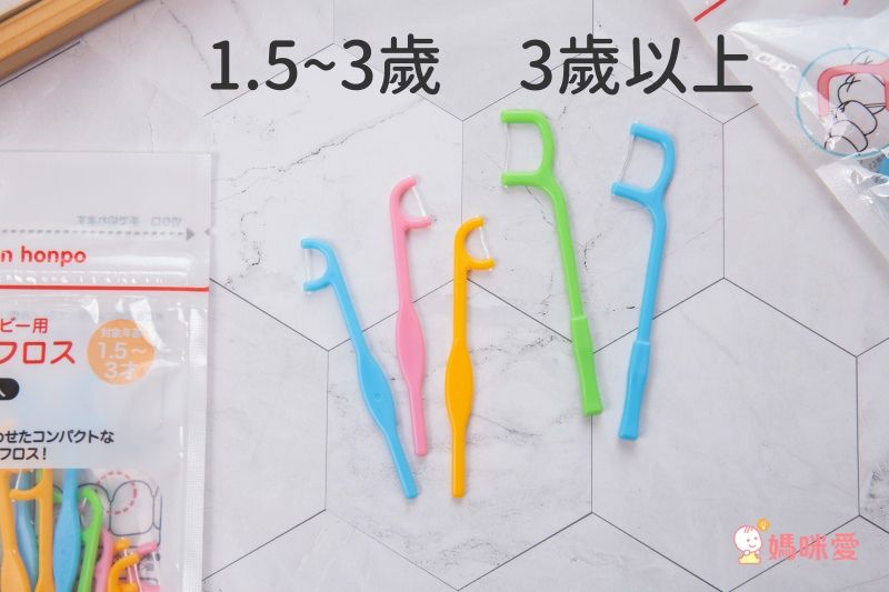 akachan honpo - 色彩繽紛幼兒用牙線棒1.5~3歲-30入