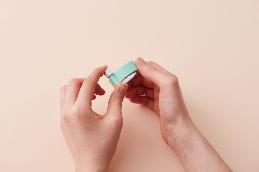 日本文具 Kanmido - maco 筆式紙膠帶收納切割器-限定款-粉橘紅鶴 (15mm專用)-含紙膠帶