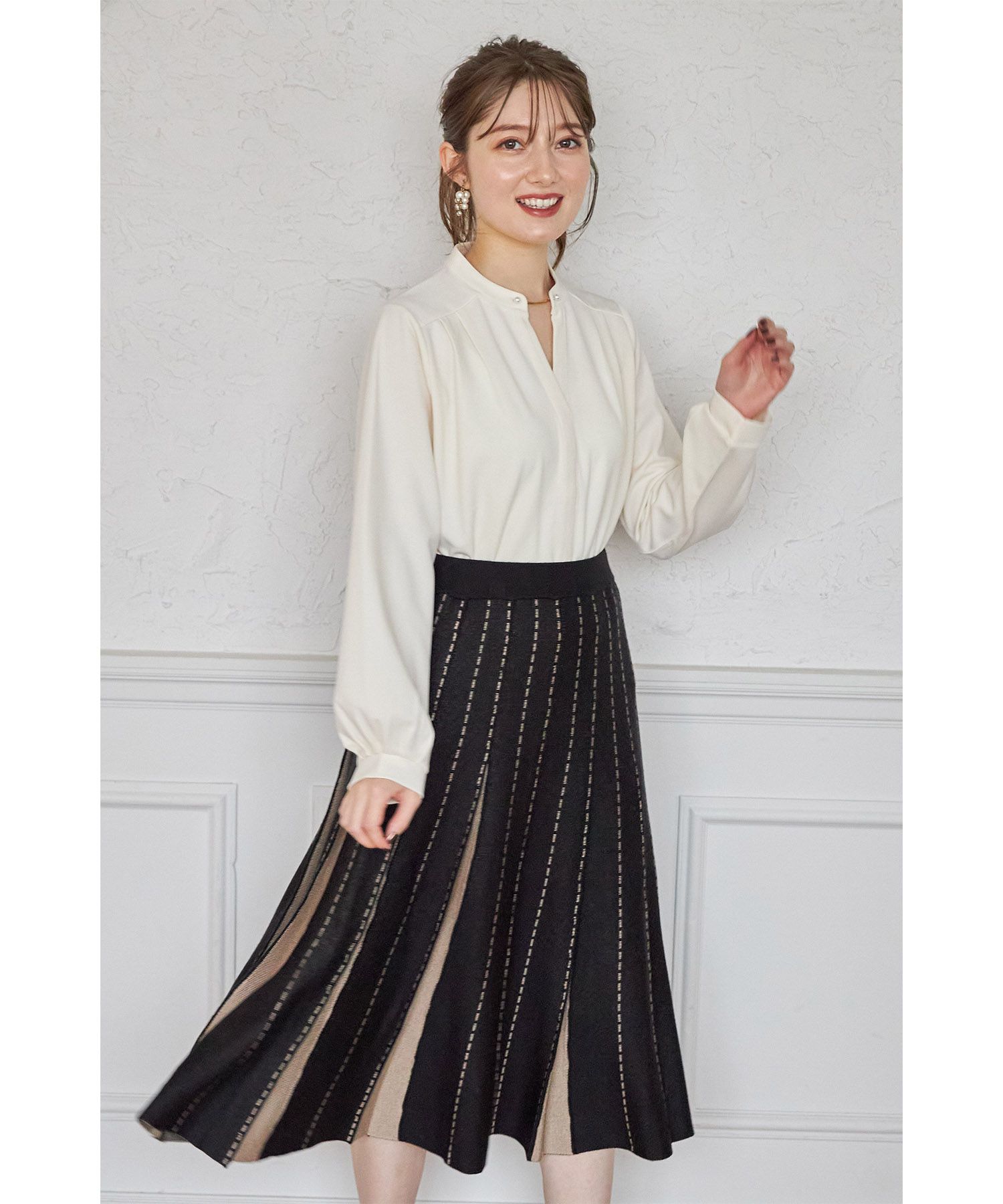 日本 tocco-closet - 低調撞色針織百褶長裙-時尚黑