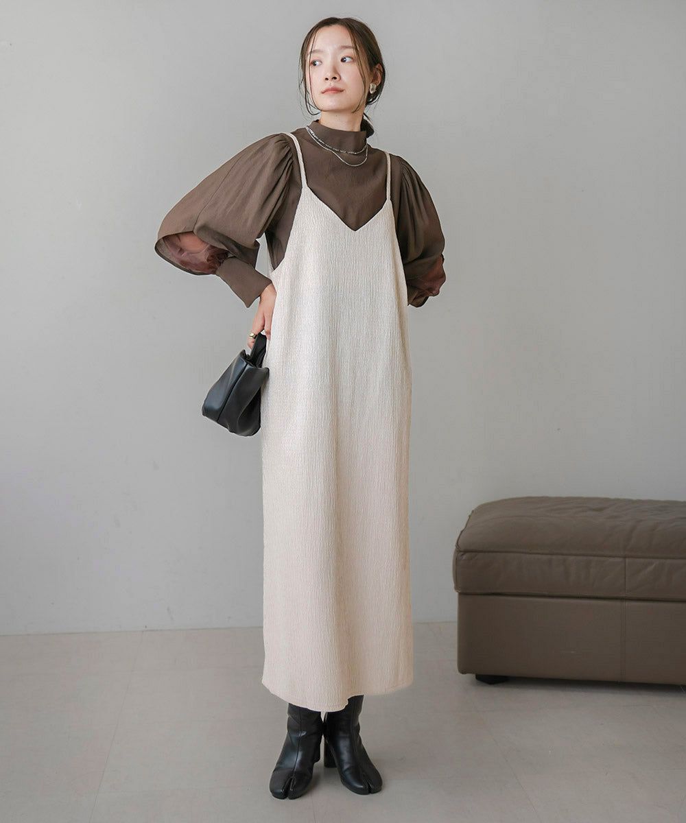 日本 Bab - 光澤感立體紋路吊帶洋裝-黑 (M)