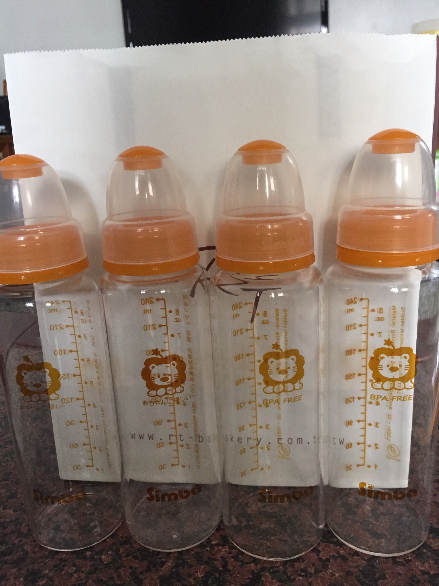出售-小獅王一般口徑玻璃奶瓶240ml