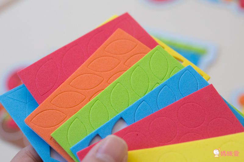 加拿大 Sticky Mosaics - 馬賽克拼貼組-小童-療癒寵物+交通工具+公主世界